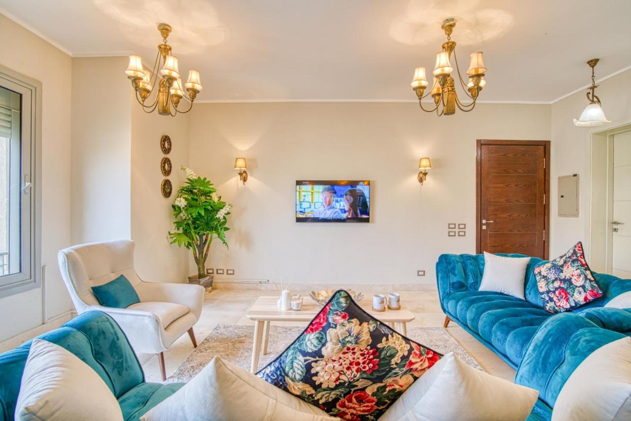 The Suites Near Auc By Elegant El El Cairo Exterior foto