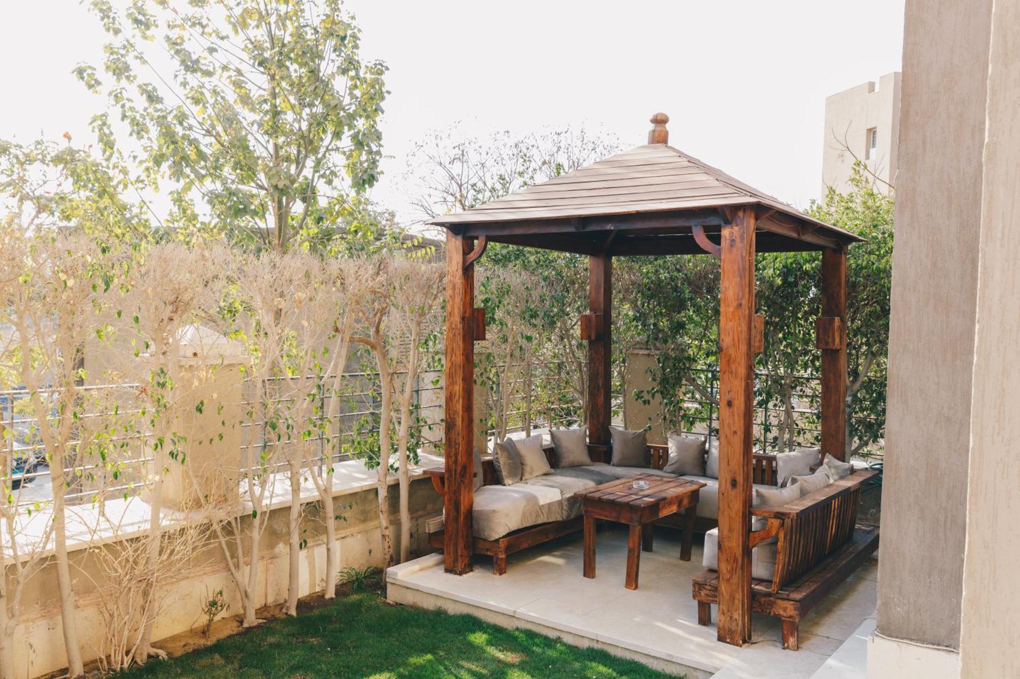 The Suites Near Auc By Elegant El El Cairo Exterior foto